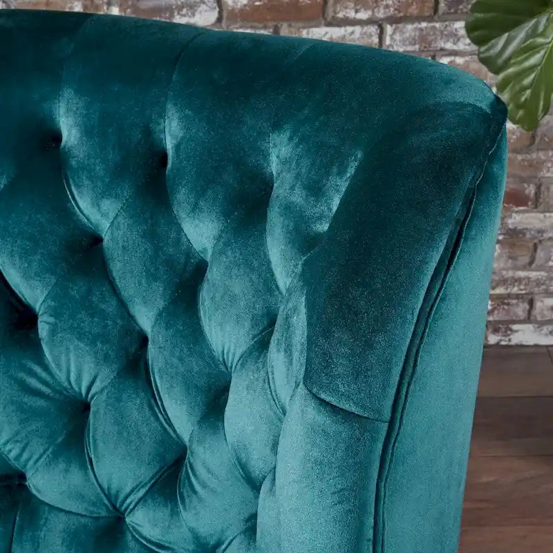 Fauteuil club en velours clouté