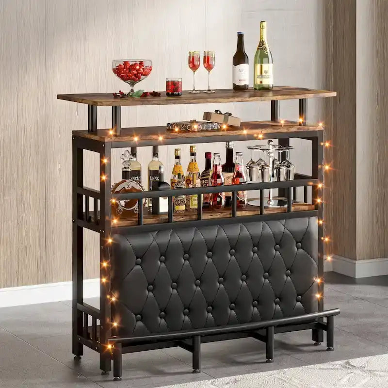 Meuble de bar pour la maison avec étagère de rangement rembourrée à l'avant et repose-pieds en métal pour sous-sol de maison