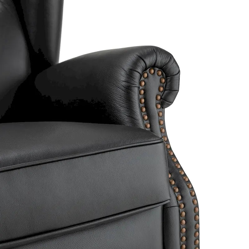 Fauteuil club en cuir clouté