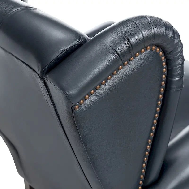 Fauteuil club en cuir clouté